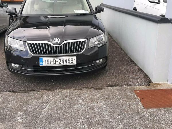 Skoda Superb Saloon, Diesel, 2015, Black