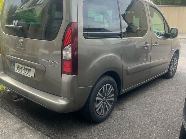 Peugeot Partner Tepee Estate/Jeep, Diesel, 2018, Brown