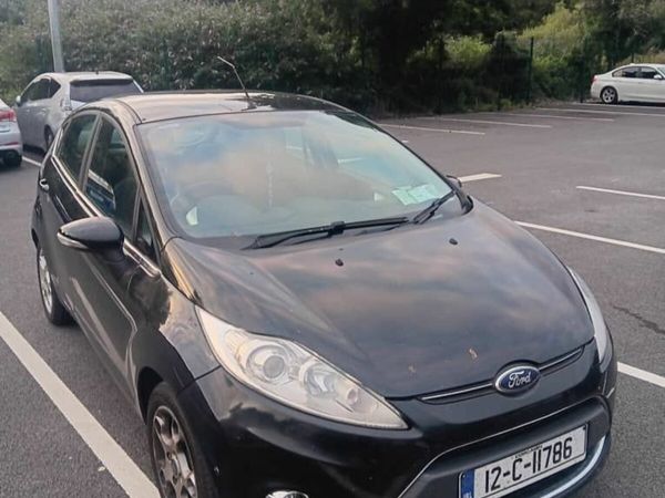Ford Fiesta Hatchback, Diesel, 2012, Black