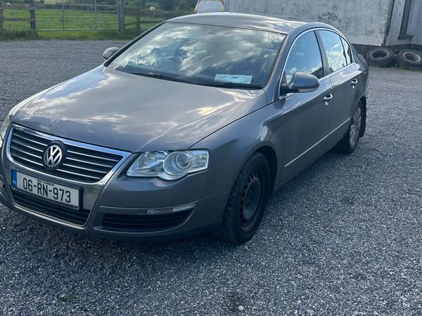 Volkswagen Passat Saloon, Diesel, 2006, Grey