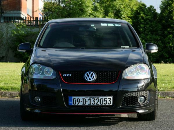 Volkswagen Golf Hatchback, Petrol, 2009, Black