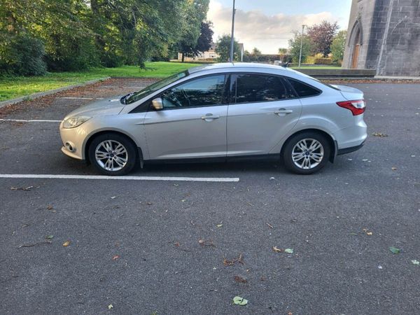 Ford Focus Saloon, Diesel, 2013, Silver