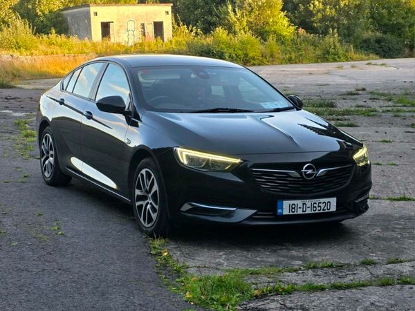 Opel Insignia Hatchback, Diesel, 2018, Black