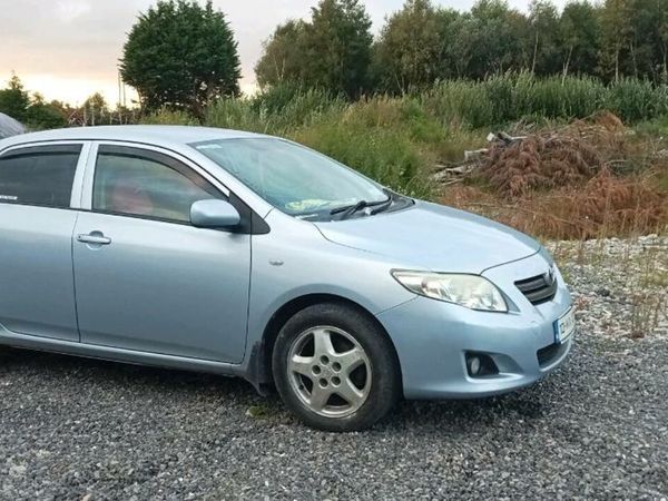 Toyota Corolla Saloon, Petrol, 2010, Blue
