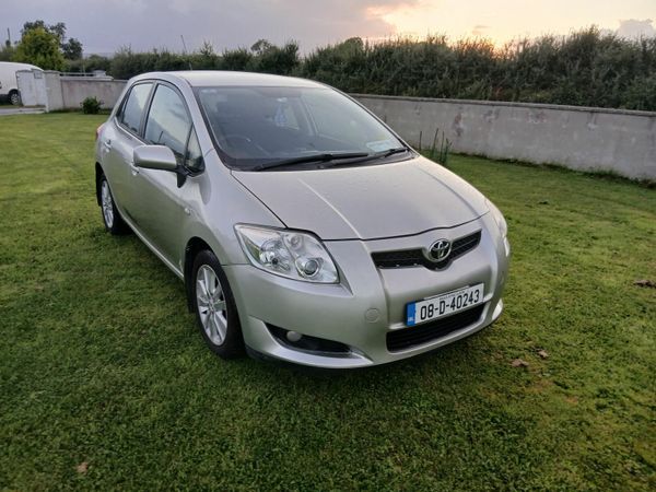 Toyota Auris Hatchback, Petrol, 2008, Silver