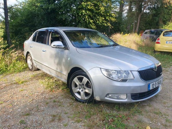 Skoda Superb Saloon, Diesel, 2012, Silver