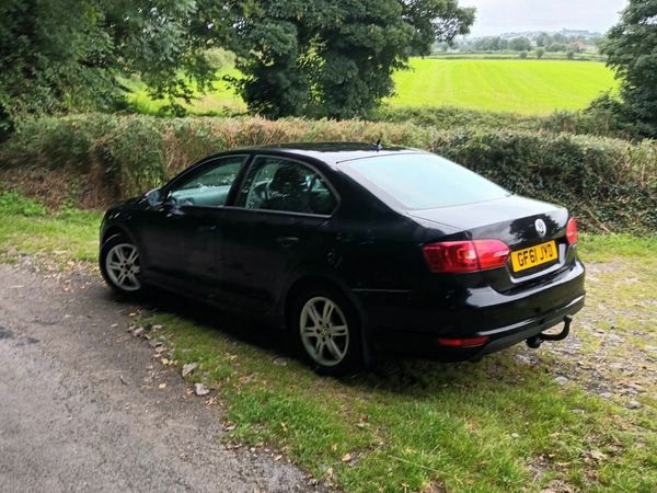 Volkswagen Jetta Saloon, Diesel, 2011, Black