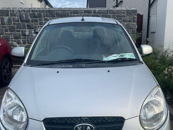 Kia Picanto Hatchback, Petrol, 2011, Silver