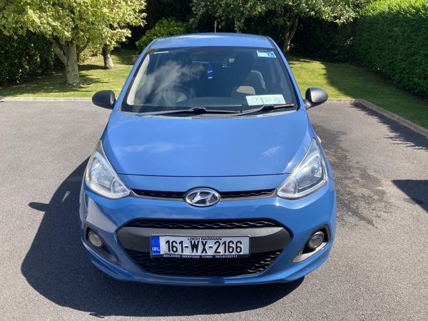 Hyundai i10 Hatchback, Petrol, 2016, Blue