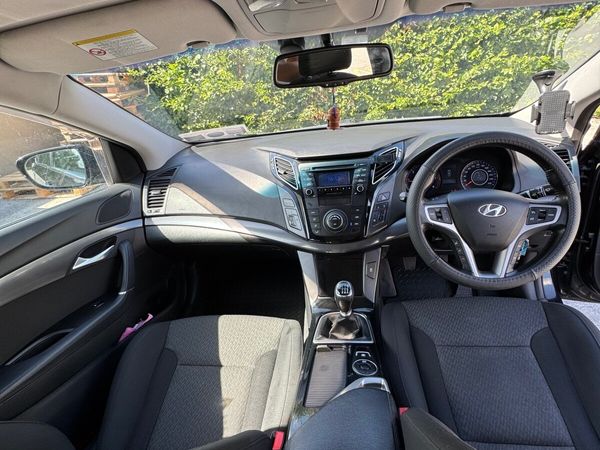 Hyundai i40 Saloon, Diesel, 2014, Black