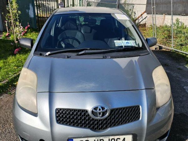 Toyota Yaris Hatchback, Petrol, 2008, Silver