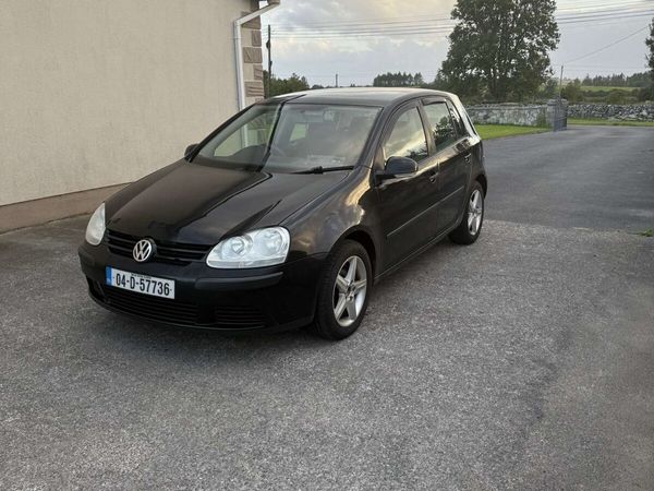 Volkswagen Golf Hatchback, Petrol, 2004, Black