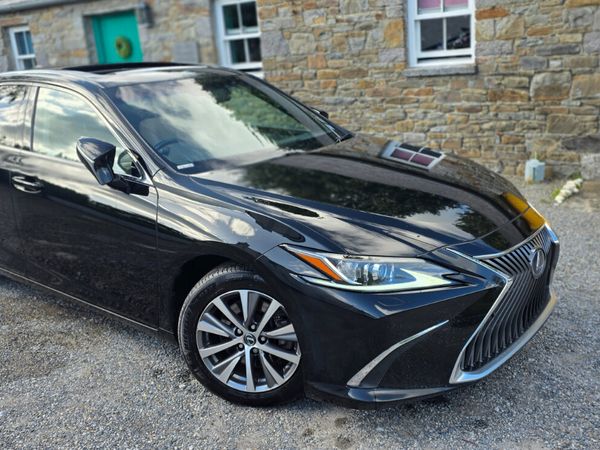 Lexus ES Saloon, Petrol Hybrid, 2020, Black