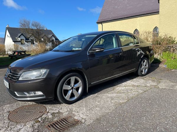 Volkswagen Passat Saloon, Diesel, 2012, Brown