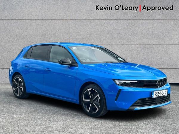 Opel Astra Hatchback, Petrol, 2025, Blue