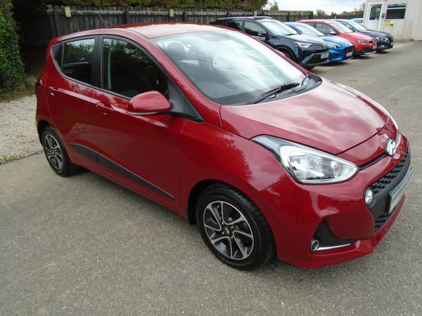 Hyundai i10 Hatchback, Petrol, 2019, Red