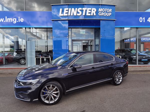 Volkswagen Passat Saloon, Petrol Plug-in Hybrid, 2021, Black