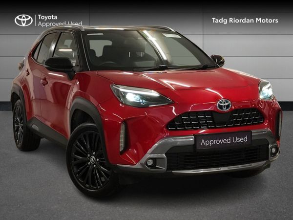 Toyota Yaris Cross Hatchback, Petrol Hybrid, 2022, Red