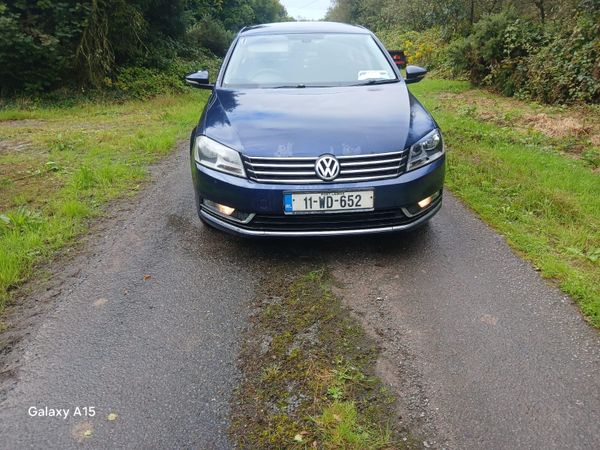 Volkswagen Passat Saloon, Diesel, 2011, Blue
