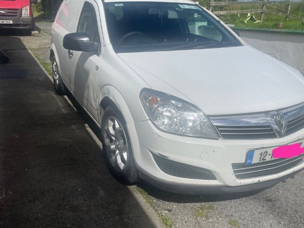 Vauxhall Astra Van, Diesel, 2012, White