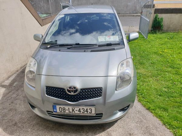 Toyota Yaris Hatchback, Petrol, 2008, Silver