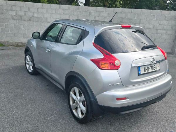 Nissan Juke SUV, Petrol, 2011, Silver