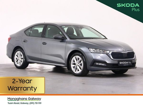 Skoda Octavia Saloon, Diesel, 2023, Grey
