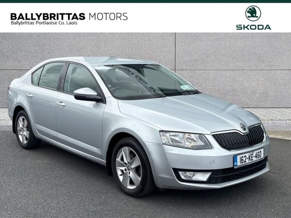 Skoda Octavia Saloon, Diesel, 2016, Silver