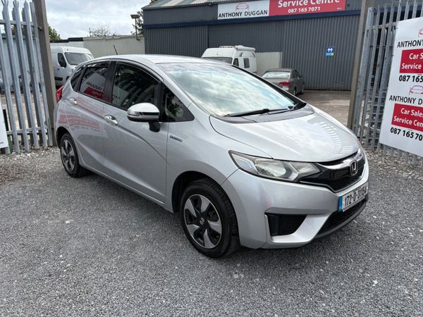 Honda Fit Hatchback, Petrol Hybrid, 2017, Silver