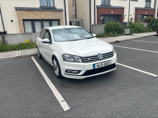 Volkswagen Passat Saloon, Diesel, 2014, White