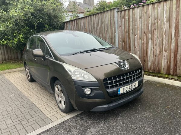Peugeot 3008 MPV, Diesel, 2011, Brown