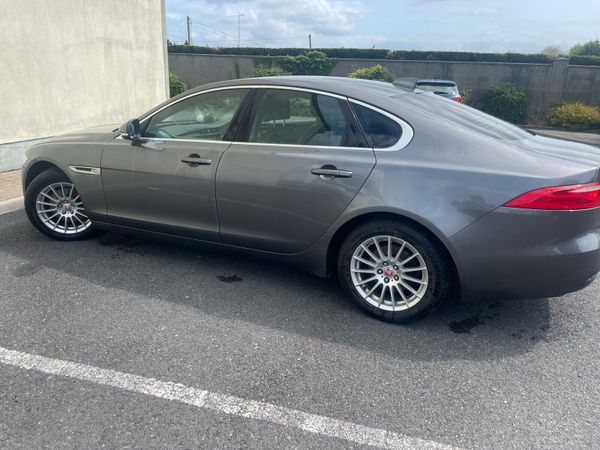 Jaguar XF Saloon, Diesel, 2016, Grey