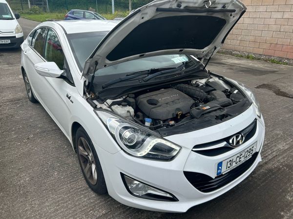 Volkswagen Golf Hatchback, Petrol, 2013, White
