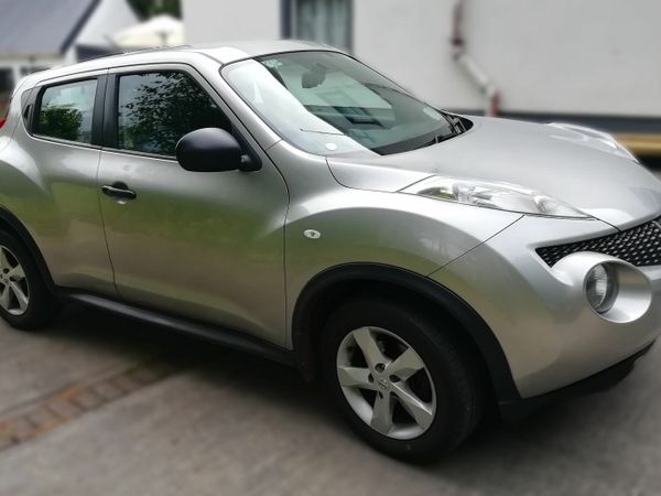 Nissan Juke SUV, Petrol, 2012, Silver