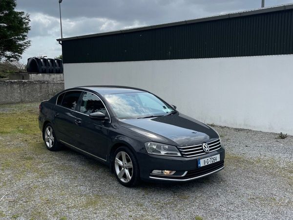 Volkswagen Passat Saloon, Diesel, 2011, Grey