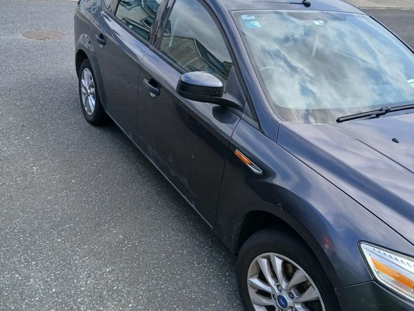 Ford Mondeo Hatchback, Diesel, 2010, Grey