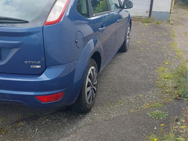Ford Focus Hatchback, Diesel, 2010, Blue