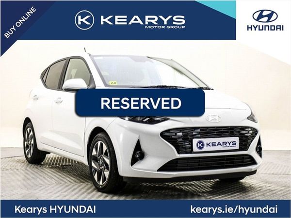 Hyundai i10 Hatchback, Petrol, 2023, White
