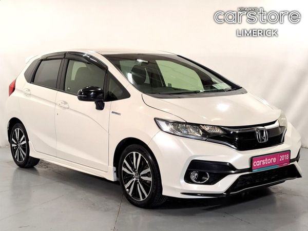 Honda Fit Hatchback, Petrol Hybrid, 2018, White