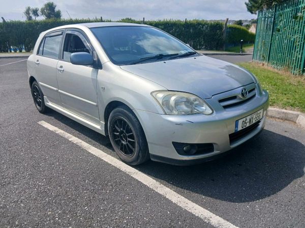 Toyota Corolla Hatchback, Petrol, 2005, Silver