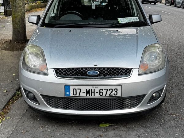 Ford Fiesta Hatchback, Petrol, 2007, Silver