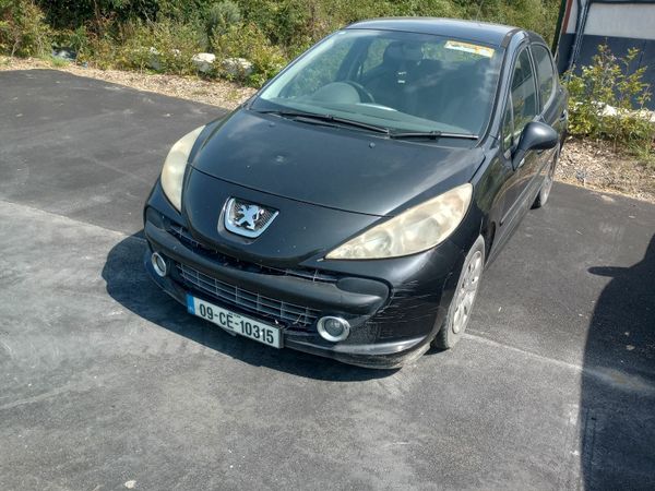 Peugeot 207 Hatchback, Diesel, 2009, Black