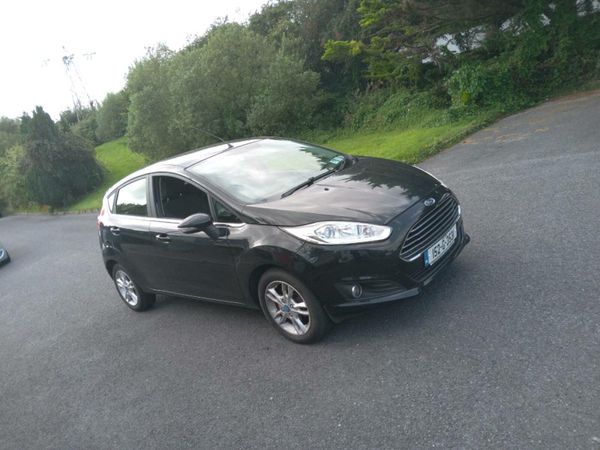 Ford Fiesta Hatchback, Petrol, 2015, Black