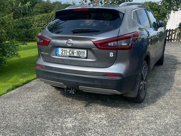 Nissan Qashqai MPV, Petrol, 2021, Grey