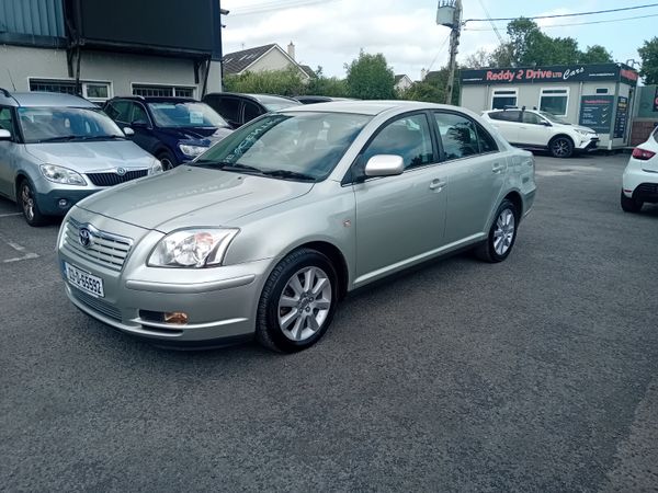 Toyota Avensis Saloon, Petrol, 2003, Silver