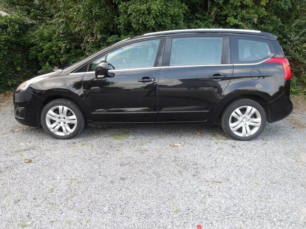Peugeot 5008 MPV, Diesel, 2016, Black