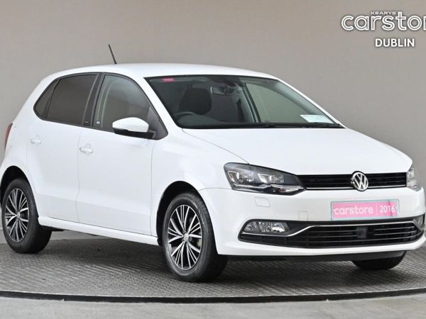 Volkswagen Polo Hatchback, Petrol, 2016, White