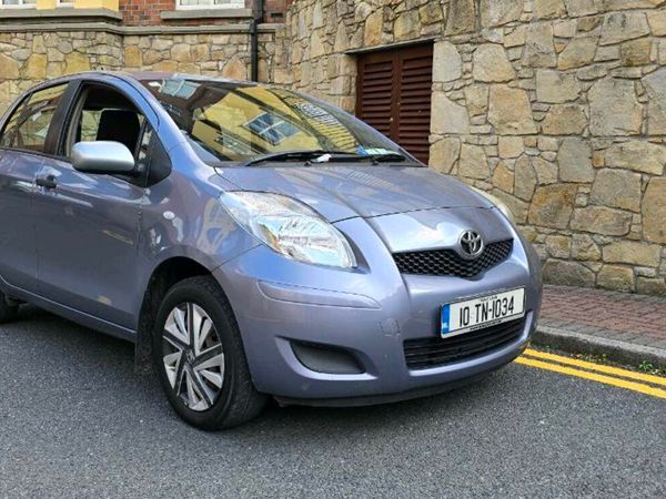 Toyota Yaris Hatchback, Petrol, 2010, Blue