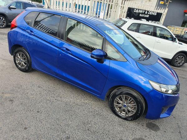 Honda Fit Hatchback, Petrol, 2014, Blue