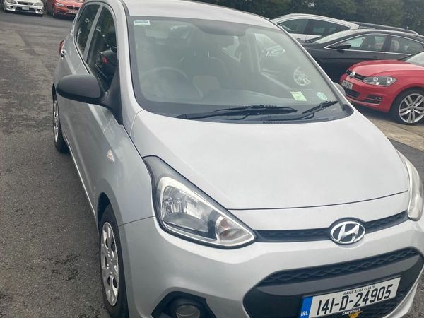 Hyundai i10 Hatchback, Petrol, 2014, Silver